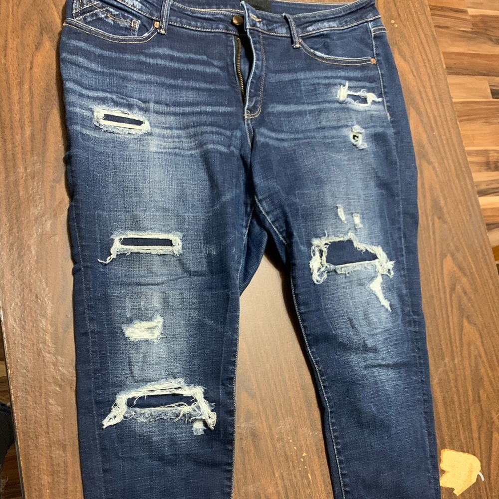 Buckle womens jeans size 33